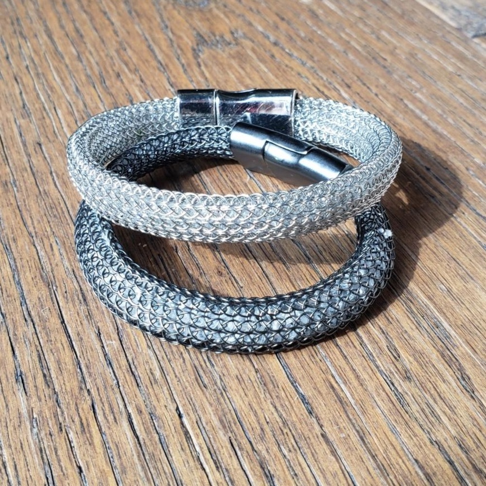 Set of 2 Bracelets